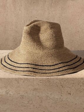 Janessa Leone Simone Black Straw Wide-Brim Fedora NWOT Simone Hat | Janessa Leoné main image 4